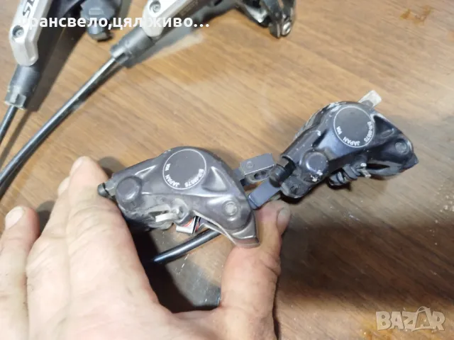 Хидравлични спирачки за велосипед колело Shimano deore slx bl m 675, снимка 2 - Части за велосипеди - 49369105