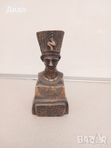 Стар автентичен сувенир Египет статуетка Нефертити