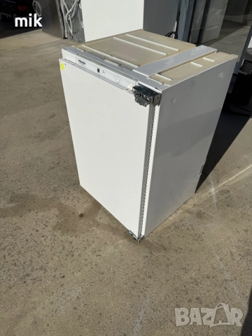 малък хладилник за вграждане  Миеле , снимка 8 - Хладилници - 52223838