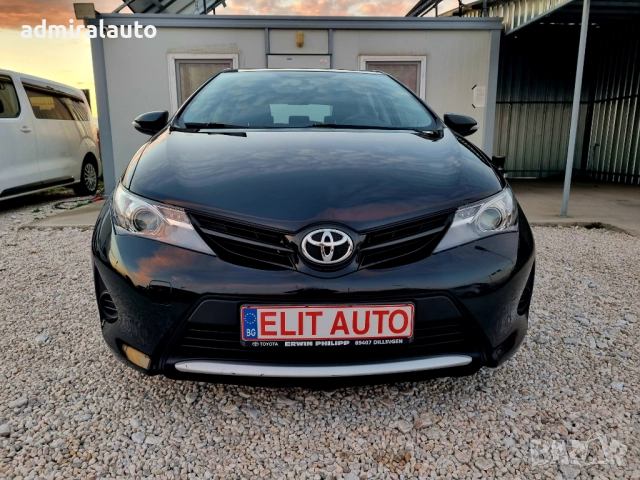 Toyota Auris 1.3VVT-i 99ks. 6 скорости, Климатроник, снимка 3 - Автомобили и джипове - 52904504
