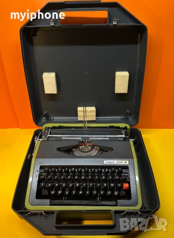 Пишеща Машина Хеброс 1300 Ф 3 цвята с нова лента , клавиатура Кирилица , обслужена и смазана , снимка 7 - Антикварни и старинни предмети - 52695860