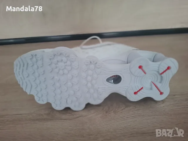 Продавам нови оригинални мъжки маратонки Nike shox., снимка 5 - Маратонки - 56017684