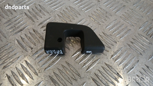 Пластмаса Mercedes E W211 2003г.