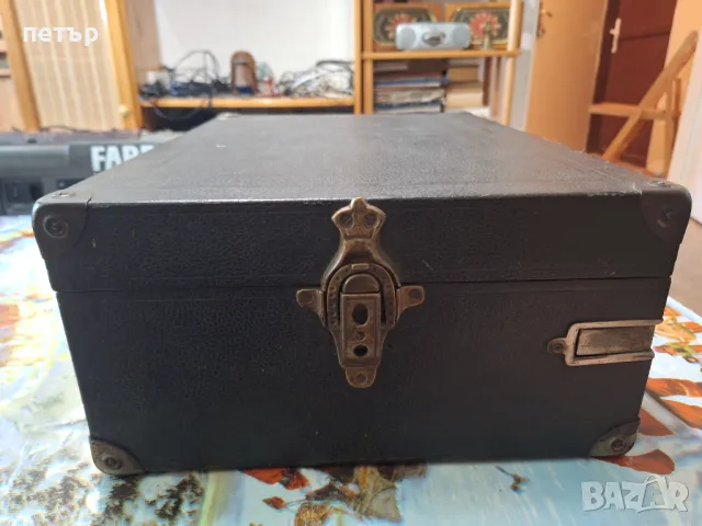 Ретро грамофон с манивела IMPERIAL, снимка 9 - Антикварни и старинни предмети - 50326376