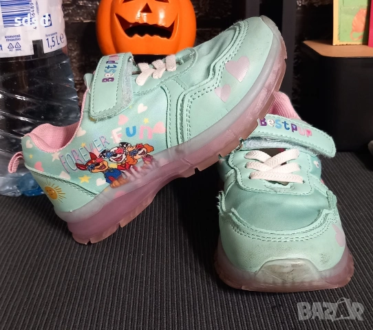 Детски светещи маратонки 27 номер