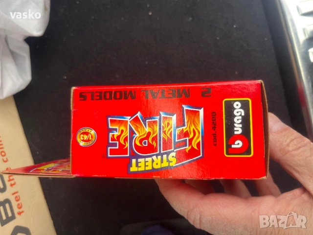 Burago Italy 1:43-сет перфектен, снимка 3 - Колекции - 53404715