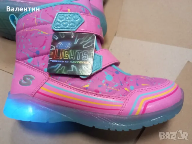 Апрески 28 SKECHERS светещи. 