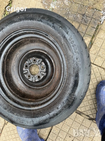 Патерица за доч като , снимка 2 - Гуми и джанти - 53197452