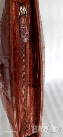 Винтидж чанта на марката Joop от естествена крокодилска кожа., снимка 4 - Чанти - 51849097