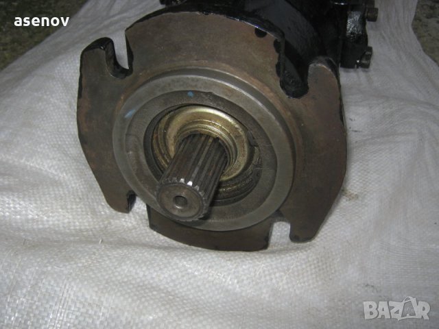 хидромотор, снимка 2 - Резервни части за машини - 34832080