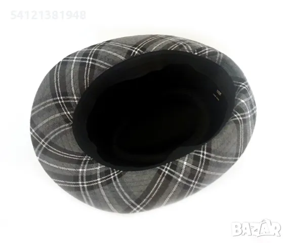 Дамска шапка сиво каре, снимка 8 - Шапки - 48618028