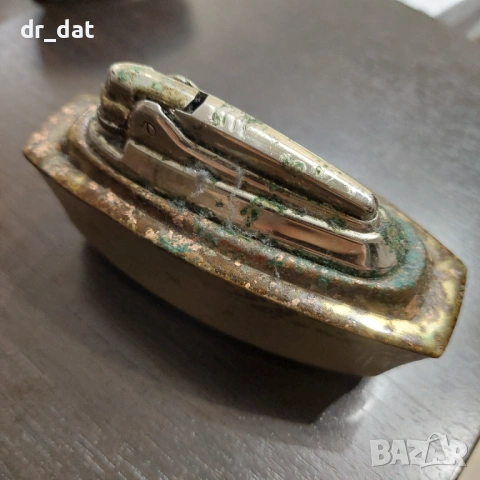 Няколко стари настолни запалки, снимка 15 - Антикварни и старинни предмети - 53658935