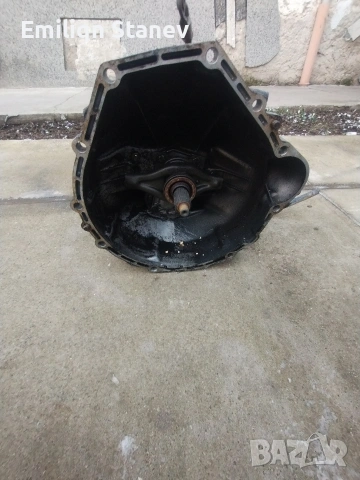 Части за Мерцедес 190 D, снимка 13 - Части - 53662663