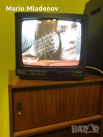 Телевизорче PHILIPS 14 инча, снимка 4 - Телевизори - 53810851