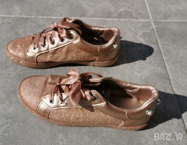 обувки спортни за  ежедневие , цвят пудра, номер 37  състояние : нови  цена 28 лева, снимка 2 - Кецове - 36311766