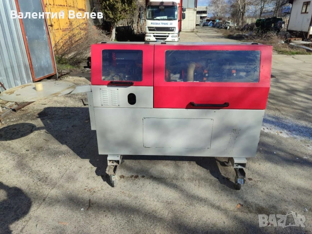 Кантираща машина с точно окрайчване ерови фрези и прави цикли