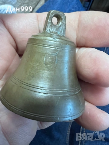Старинна бронзова камбанка , снимка 2 - Антикварни и старинни предмети - 53351229