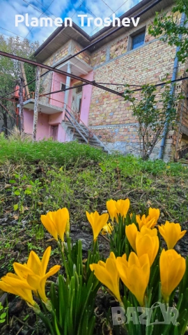 Продава къща с двор в с.Енина, Казанлък, снимка 4 - Къщи - 52567627