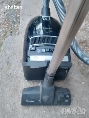 Прахосмукачка Миеле С3, снимка 3 - Прахосмукачки - 47484767
