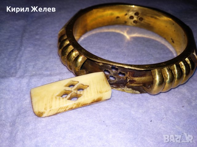 СТАРА БРОНЗОВА ТИБЕТСКА ТРАДИЦИОННА ГРИВНА с КАМИЛСКА КОСТ с НУЖДА от ЛЕКА РЕСТАВРАЦИЯ! 38316, снимка 3 - Антикварни и старинни предмети - 41192290