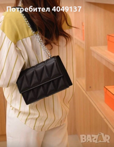 Черна дамска чанта, снимка 2 - Чанти - 53459035