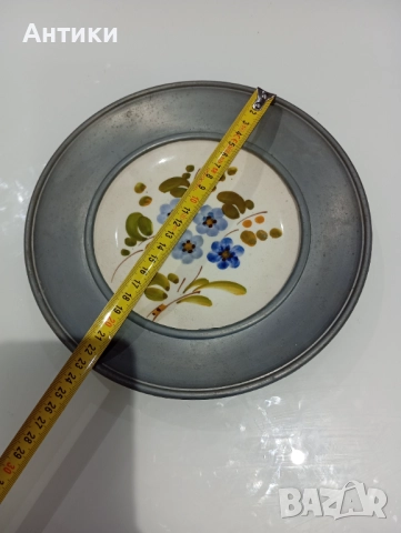 Колекционерска чиния за стена маркирана, снимка 5 - Чинии - 52563905