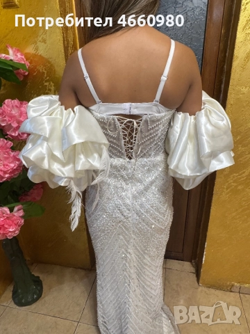 Продавам официална рокля ✨ ✔️ Цена със ръкавиците: 700 лв ✔️ Цена без ръкавиците: 550 лв Роклята е и, снимка 3 - Рокли - 52550266