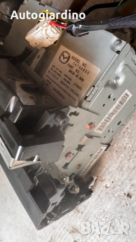 Оригинална Аудио / GPS и видео система за Mazda  3 2007 - 14794008 / BR2B66AR0 / 06B1B0585765 /  147, снимка 2 - Части - 52712611