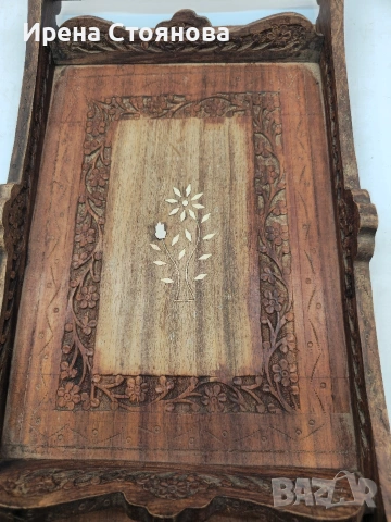 Винтидж табла за сервиране с ръчно резбовани флорални елементи, произход Индия около 1970 г. , снимка 12 - Декорация за дома - 53391589