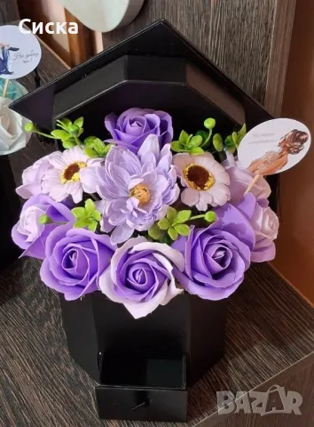 Тематични букети със сапунени цветя от пластичен сапун за абитуриенски бал и дипломиране, снимка 2 - Подаръци за жени - 50042109