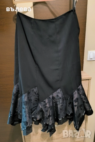 Дамски костюм черен с апликации , снимка 7 - Костюми - 51635399