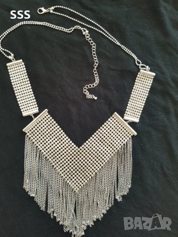 Колие, снимка 5 - Колиета, медальони, синджири - 41578547