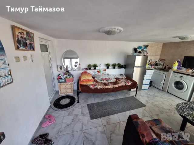 Голяма просторна къща и голям двор , снимка 8 - Къщи - 50245364