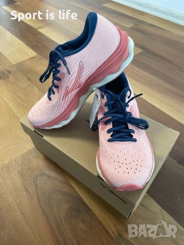Дамски обувки за бягане Mizuno Wave Sky 6, 38 EU, снимка 6 - Маратонки - 41961286