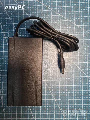 Оригинален захранващ адаптер H&E - SAD7015SE - 15V 4.5A 67.5W , снимка 2 - Друга електроника - 47852598