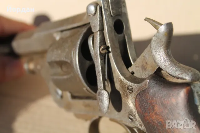 Стар револвер, снимка 14 - Антикварни и старинни предмети - 47511496