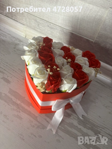 Вечни букети в кутия , снимка 8 - Изкуствени цветя - 53350763
