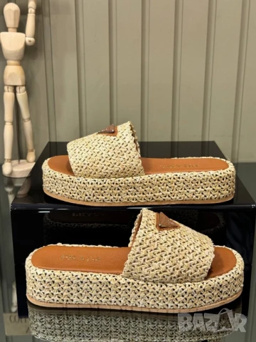 чехли от естествена кожа prada, снимка 6 - Чехли - 51093259