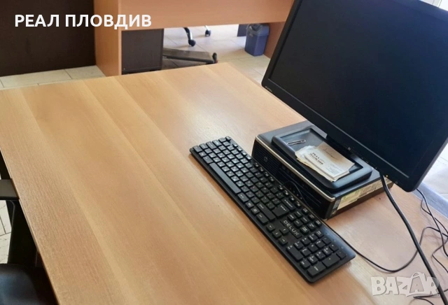 Офис оборудване - бюра, столове, компютър и др., снимка 10 - Работни маси и бюра - 53442889