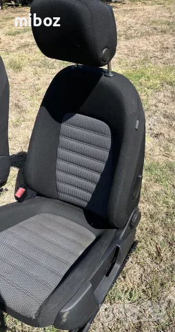 Седалка седалки Фолксваген Пасат VW Passat b7, снимка 3 - Части - 56089913