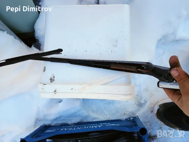 Рамо задна чистачка за Mitsubishi Colt V Hatchback (09.1995 - 09.2003)