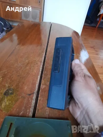 Стар Уокмен,радио Sharp, снимка 3 - Антикварни и старинни предмети - 50072327