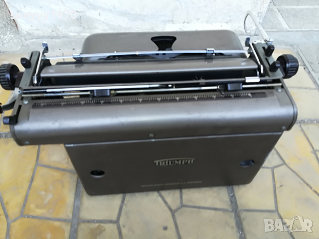 TRIUMPH-GERMANY 20КИЛА ПРАСЕ 2103221142, снимка 5 - Антикварни и старинни предмети - 36178862