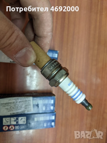 Автомобилни Свещи Bosch, снимка 2 - Части - 52896345