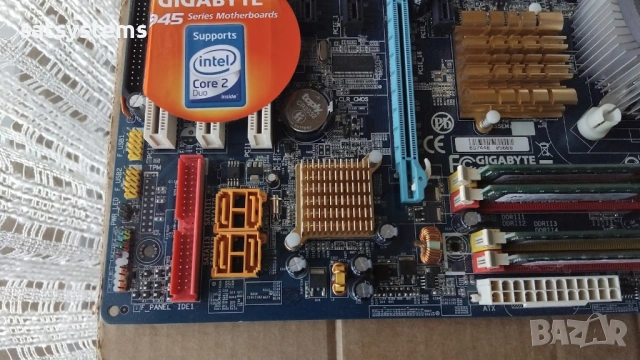 Дънна платка Gigabyte GA-945P-S3 Socket 775 CPU+FAN+RAM, снимка 3 - Дънни платки - 53863538