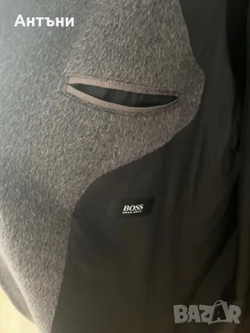 Сиво палто на Hugo Boss, снимка 5 - Палта - 48625185