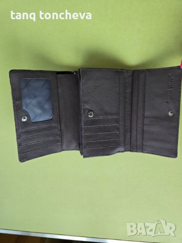 Лачено портмоне с крокодилски принт в златисто кафяво, снимка 4 - Портфейли, портмонета - 51467774