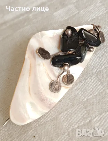 Сребърна Авторска Брошка със Седеф и Черен Оникс, снимка 2 - Колиета, медальони, синджири - 49435796