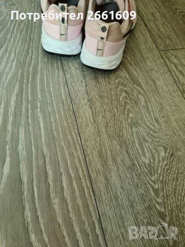 Детски маратонки nike, снимка 3 - Детски обувки - 41327119