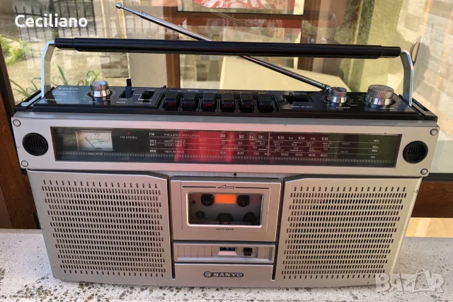 Радиокасетофон SANYO M-9922K (Japan), снимка 11 - Радиокасетофони, транзистори - 55790438